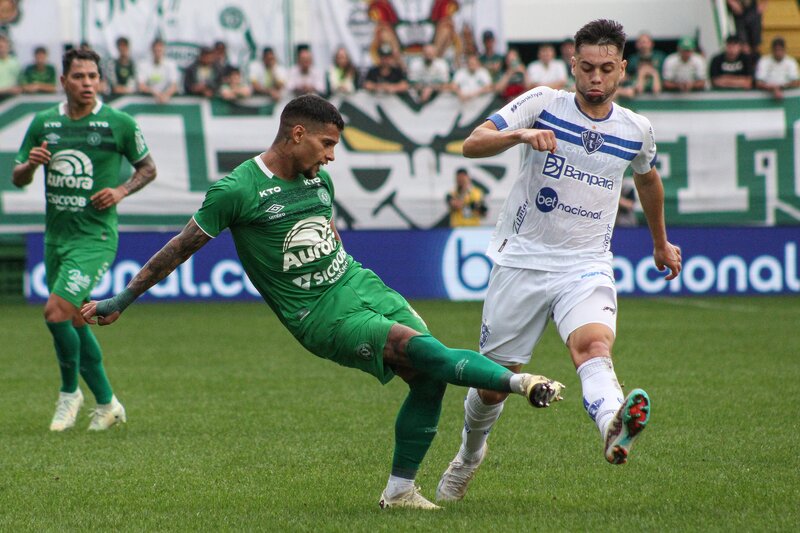 Vitoria vs Chapecoense - Chìm sâu nơi đáy bảng